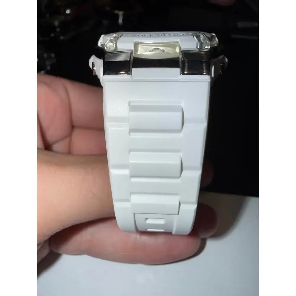 Baby-G BGA110-7B Chaton style design of the Slim Marine series by Casio